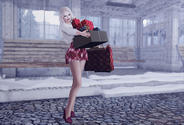 As The Shoppers Rush Home With Their Treasures – Ch'Know Style