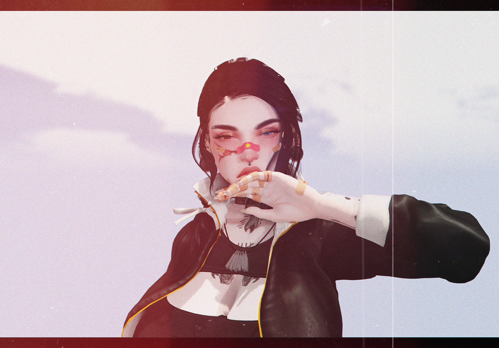 <3