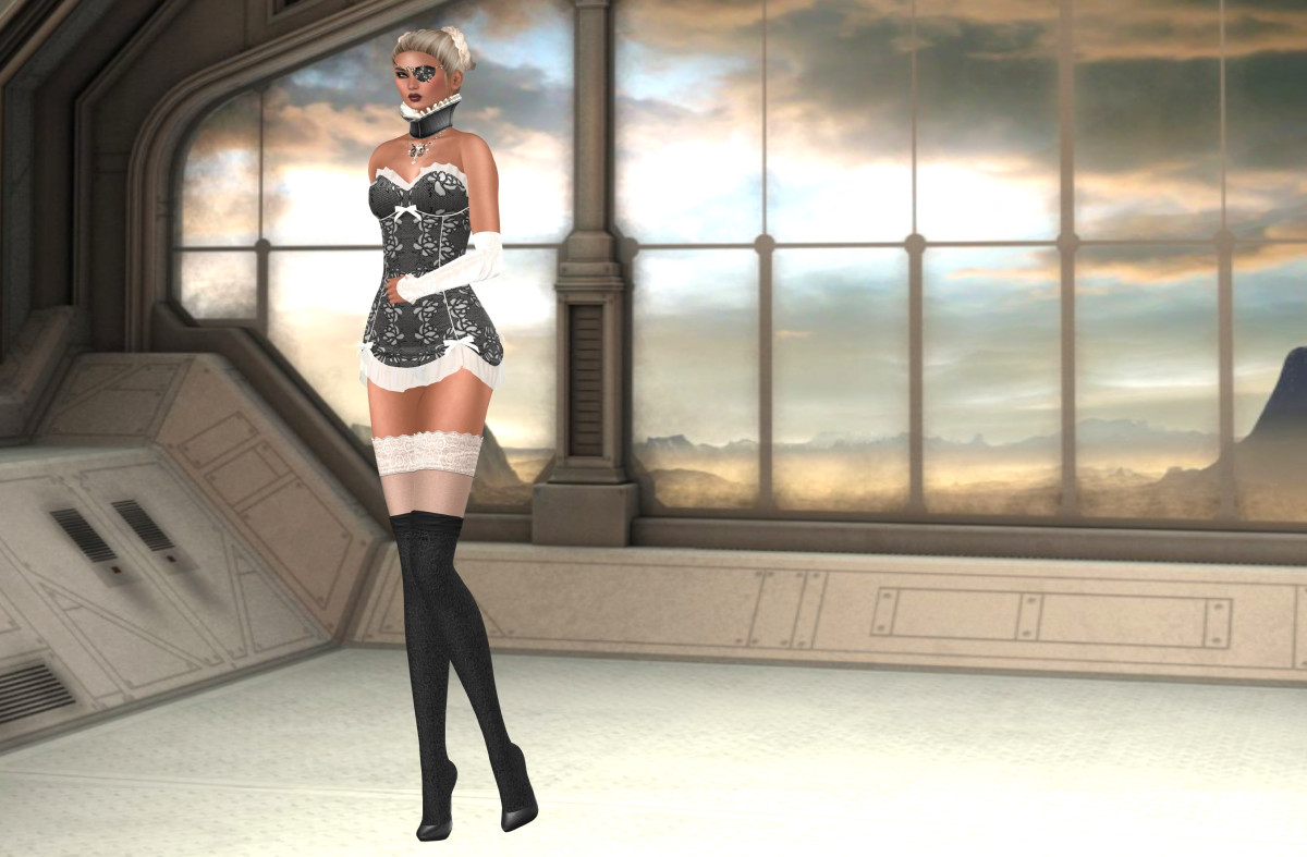 Expose Yourself – The Wanton Wardrobe