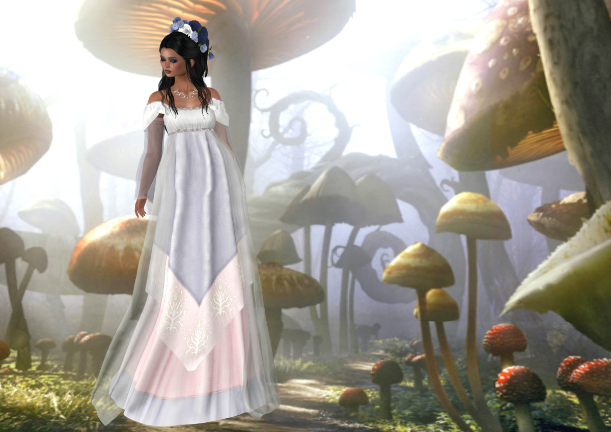 Keep An Eye On The Light – The Wanton Wardrobe