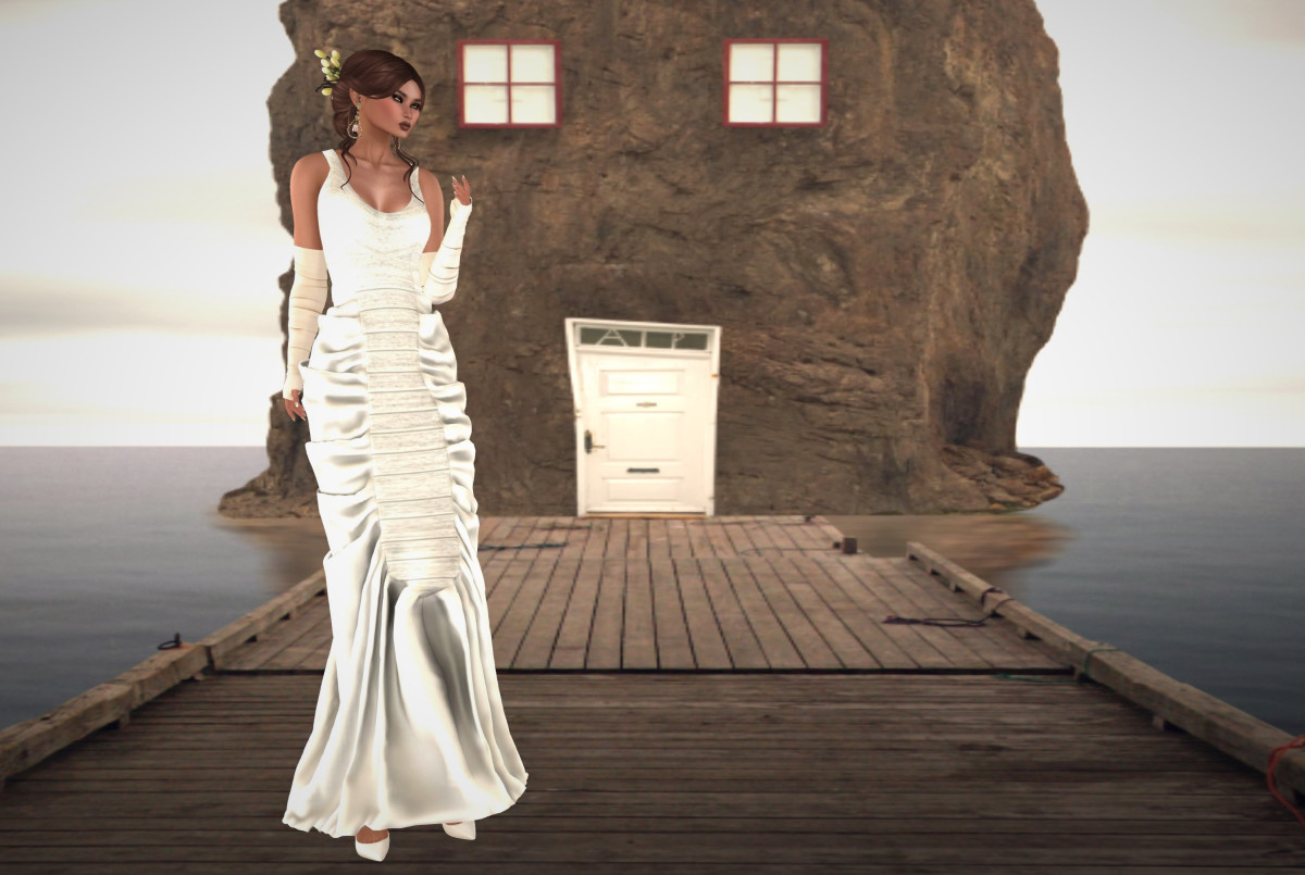 Wrap Me Up In Your Loving Arms – The Wanton Wardrobe