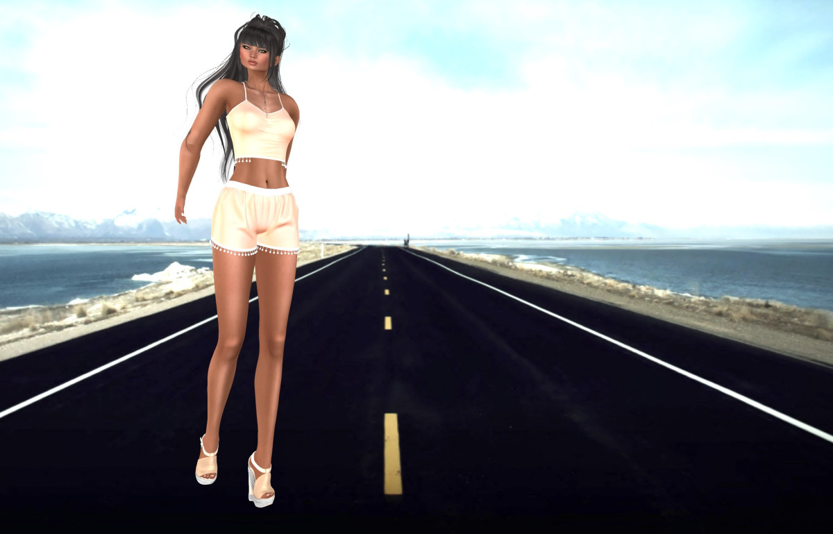 Own Your Curves! – The Wanton Wardrobe
