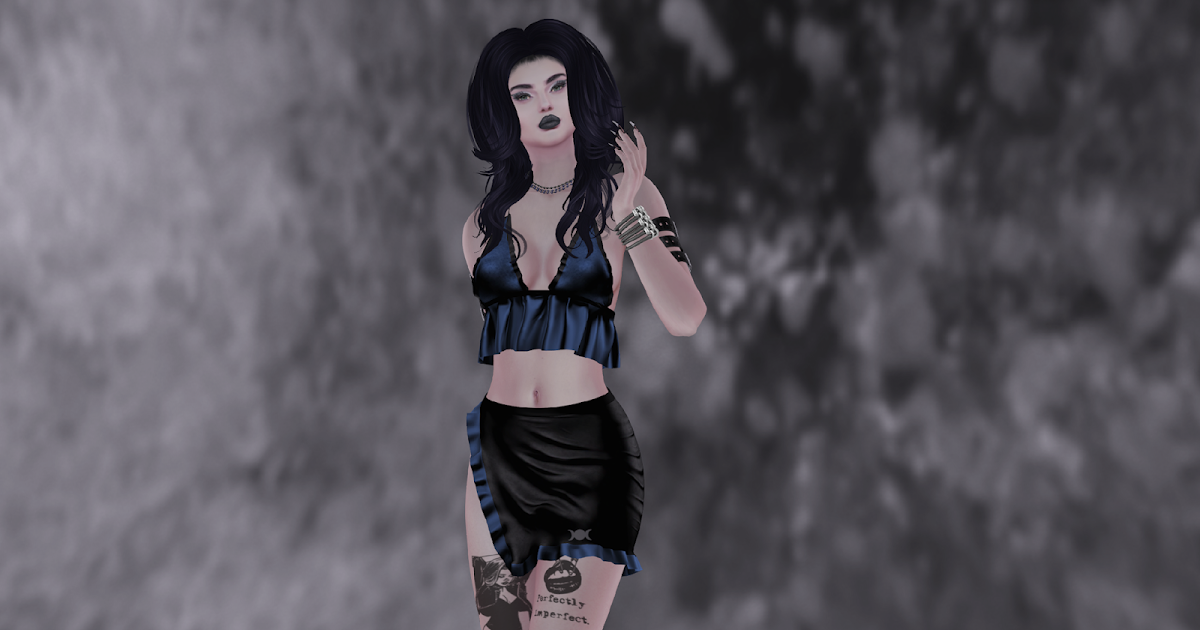 AeR'S GoTh/FaNtAsY/RiSqUe SiDe: Gothin Around
