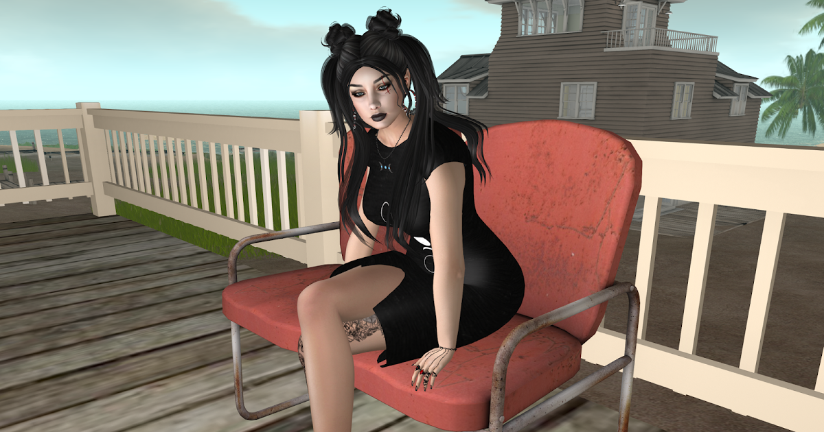 AeR'S Dark Side: Beachin Goth Style
