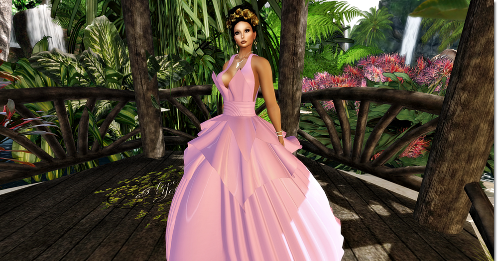Fashion-Style-Glam: *Continuum in Designer Circle*