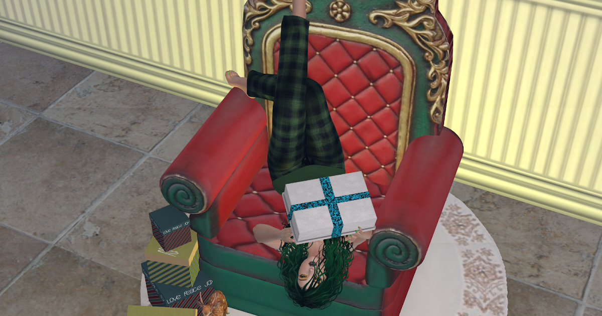 Aerlinniel's Adventures : What Could it Be?