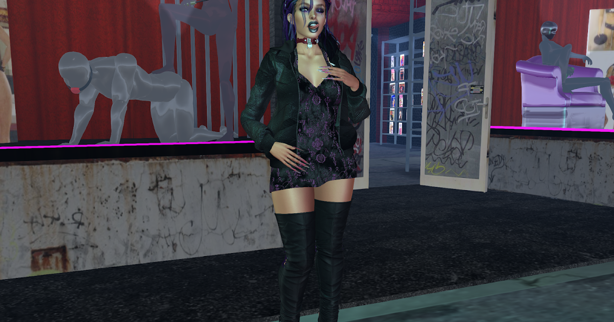 Aerlinniel's Adventures - Gothic: Oh-La-La Look What I Found!