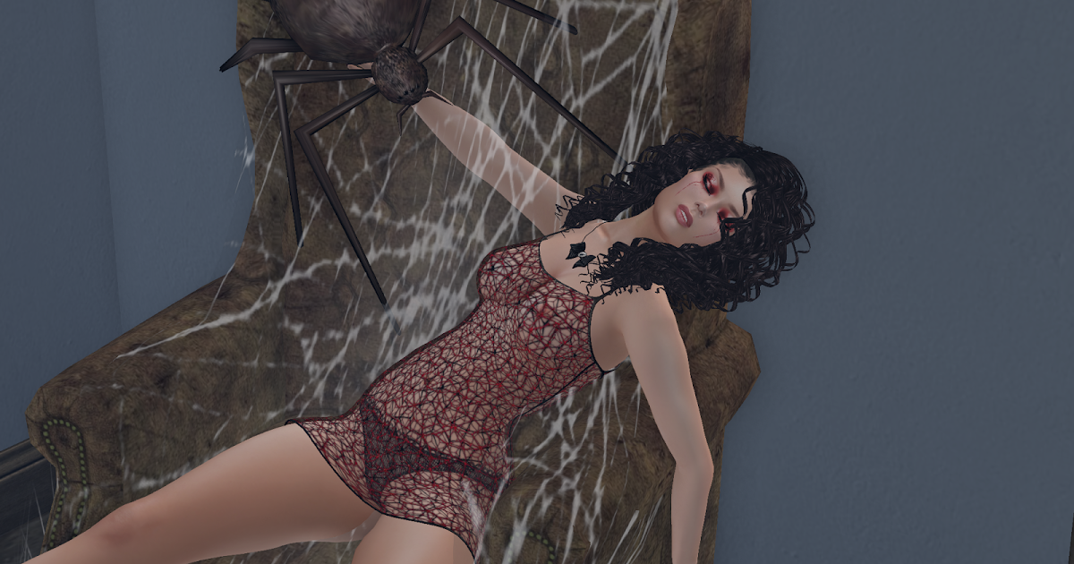 Aerlinniel's Adventures - Gothic: Along Came a Spider...