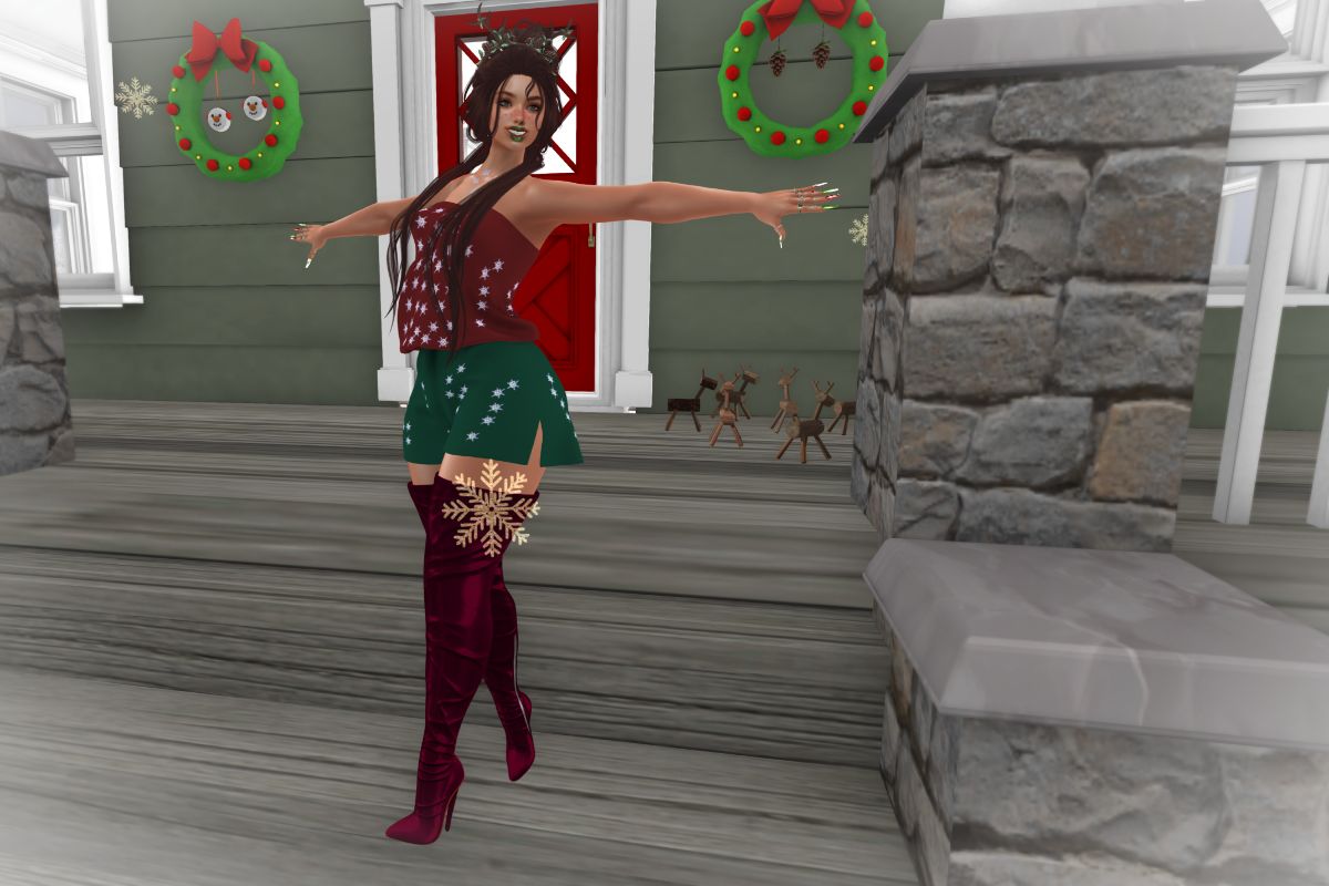 1080 – Snowflake Love! | The Foxclaw Post