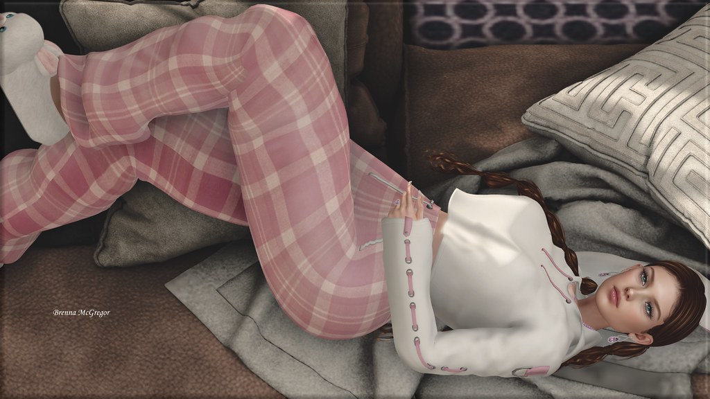 #972 Lazy Winter Afternoons | MOoH! - Inaya Hoodie and Inaya… | Flickr