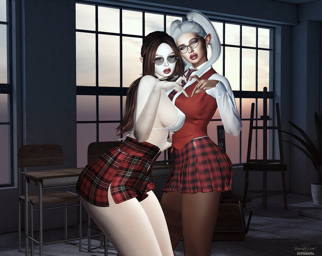 3334 | [..::CuCa::..] Heartsies Static bento couple pose. In… | Flickr