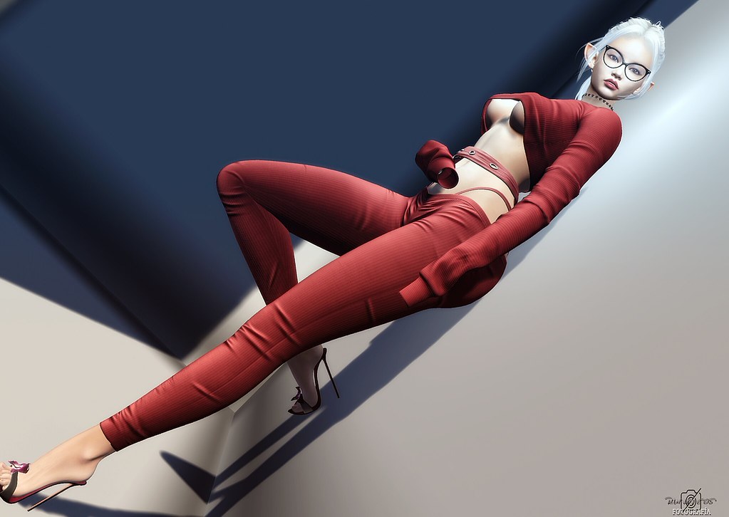 3515 | aX: Beatrix Outfit Leggings/ Pantie / Sweater Availab… | Flickr