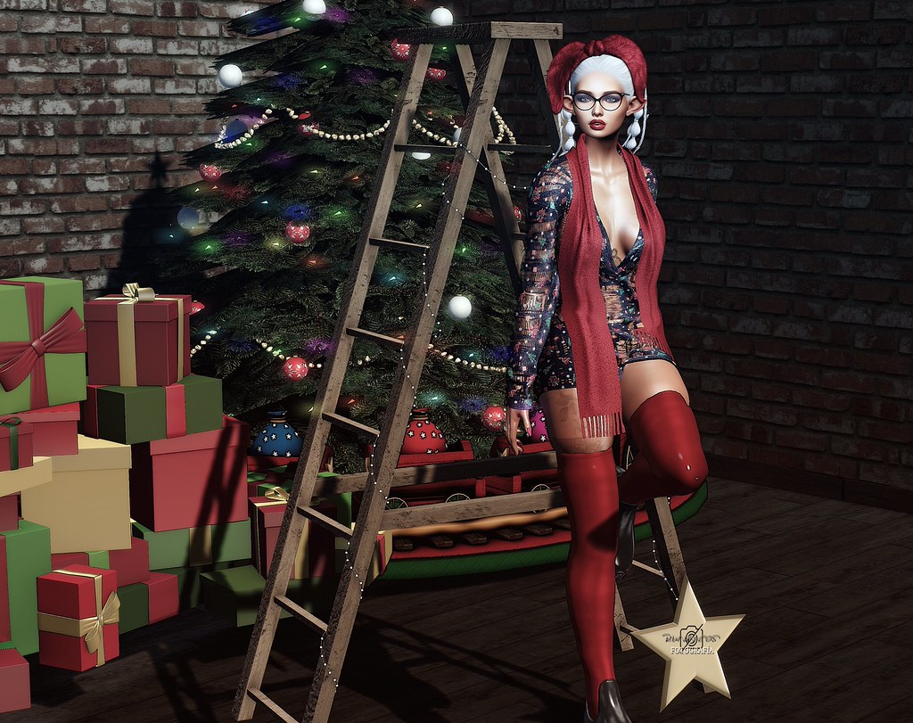 3574 | NY- DARK XMAS OUTFIT Sweater-Scarf-Headband SIZES: Bo… | Flickr